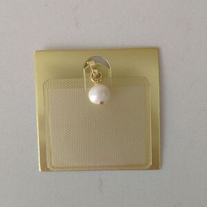 Aqua pearl charm